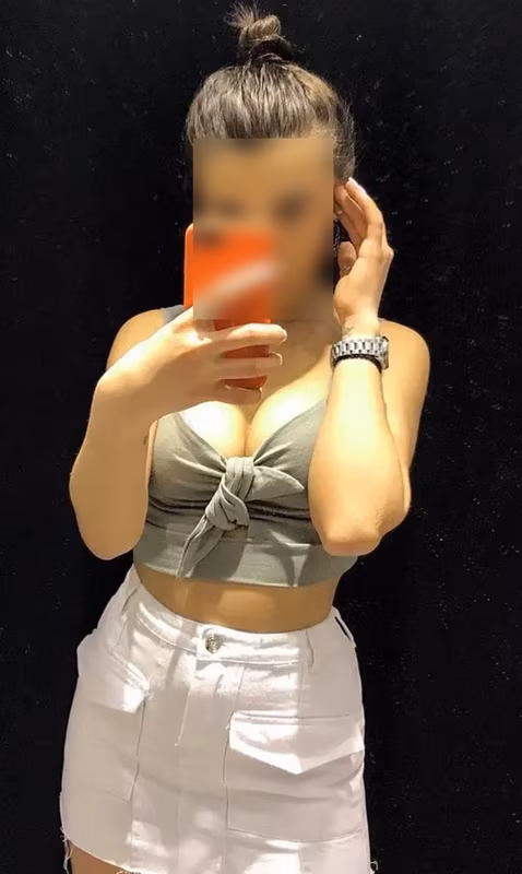 Mo